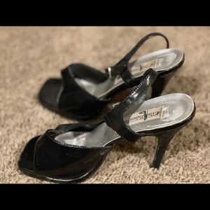 Good condition size a spike heels Patton leather